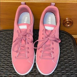 Adidas Women’s Size 10 Tennis Shoes